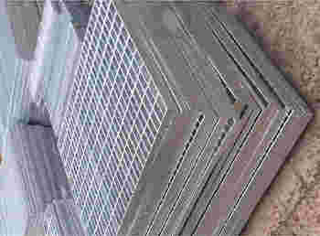 鍍鋅平臺(tái)鋼格板柵