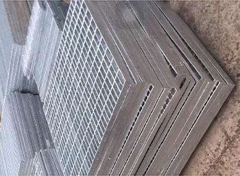 平臺(tái)熱浸鋅鋼格柵板4.jpg