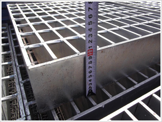 熱鍍鋅鋼格柵板