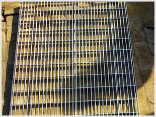 不銹鋼鋼格柵板