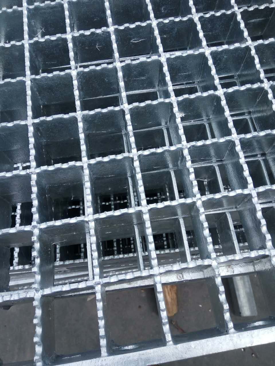 防滑鋼格柵