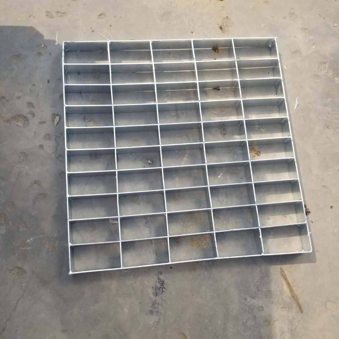 對(duì)插鐵格柵