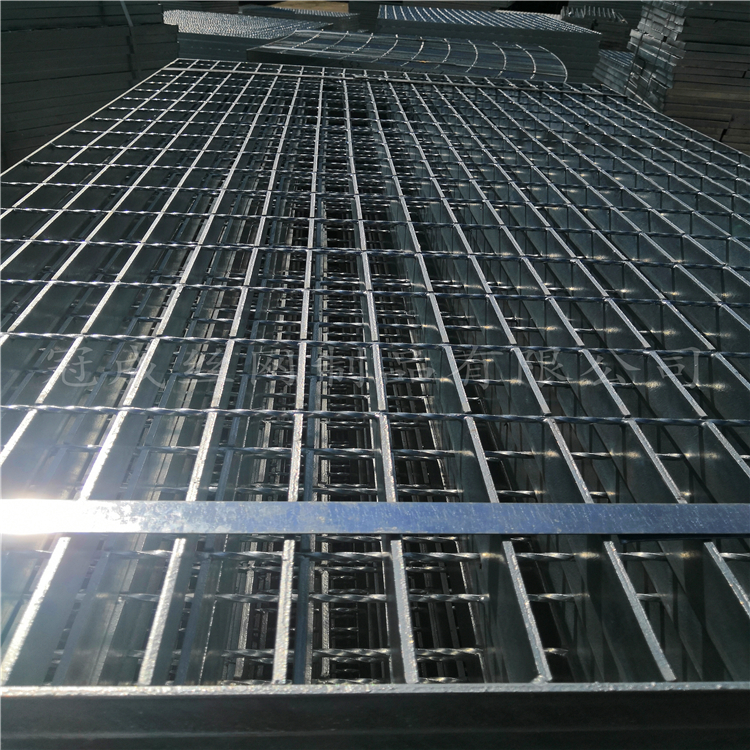 除污網(wǎng)板格柵