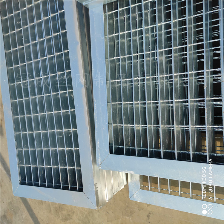 承重鋼格柵井蓋