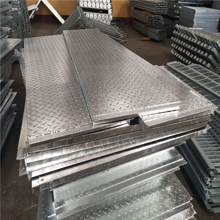 花紋復(fù)合鋼格板