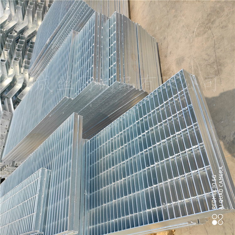 熱鍍鋅網(wǎng)格板