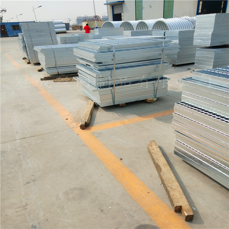 熱鍍鋅鋼格網(wǎng)