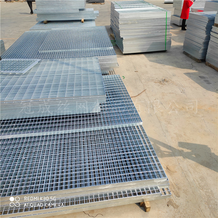 鐵質(zhì)鋼格板