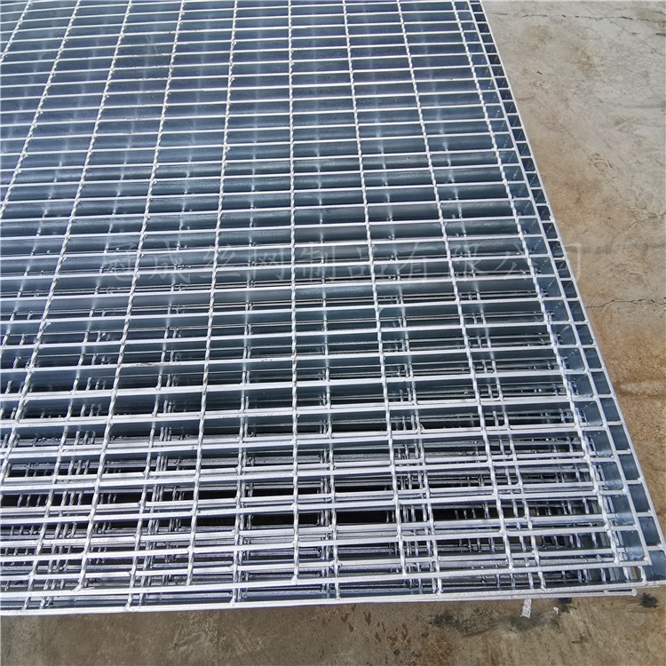 熱鍍鋅網(wǎng)格柵