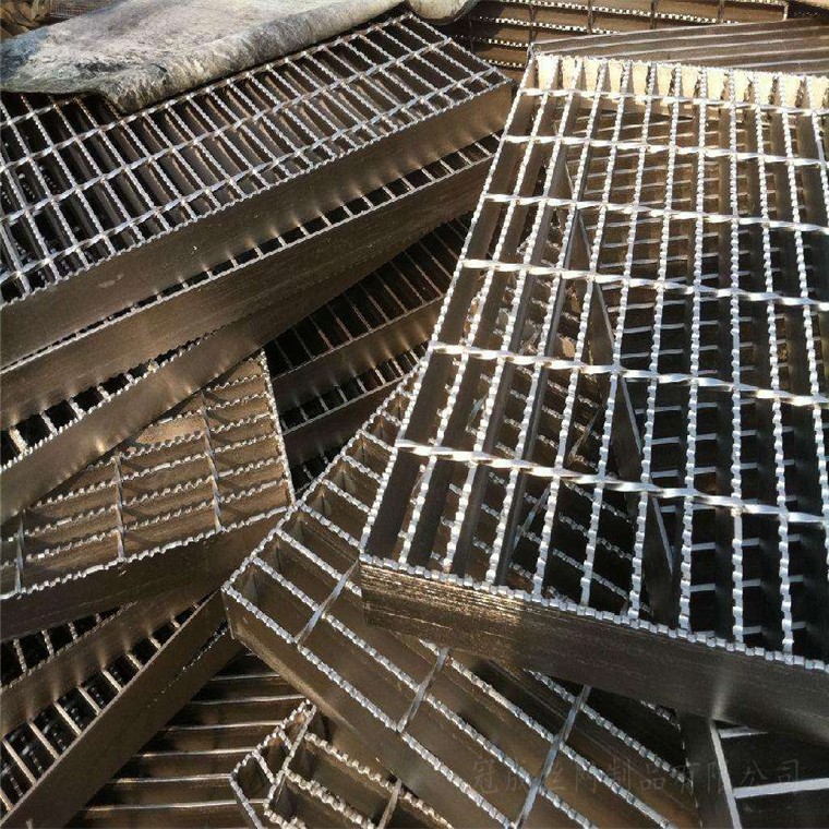 平臺(tái)防滑格柵板