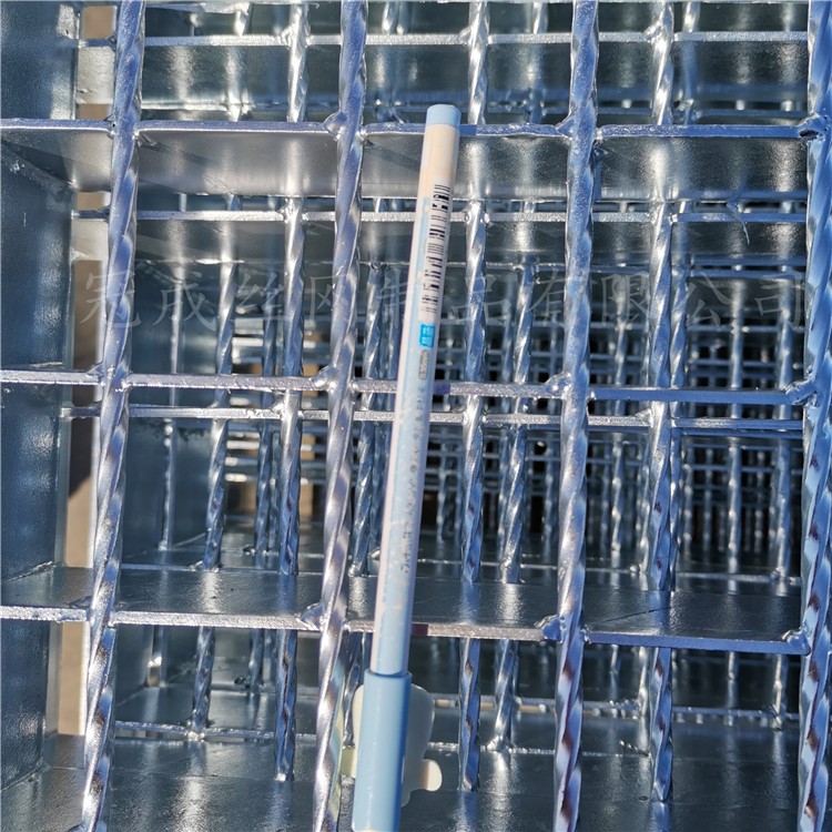 平臺(tái)網(wǎng)格板