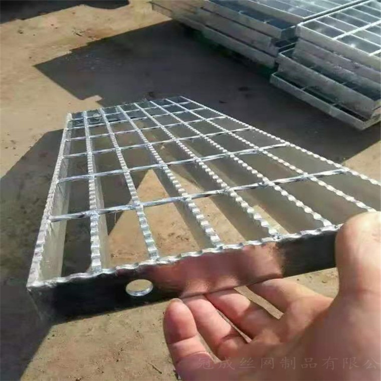 平臺防滑踏步板